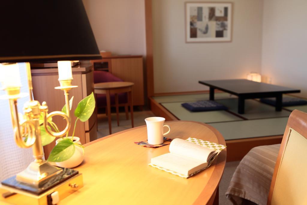 Satoyama Auberge & Hot Spring Wellness Spa Sakuragaike Kurgarden Nanto Zimmer foto